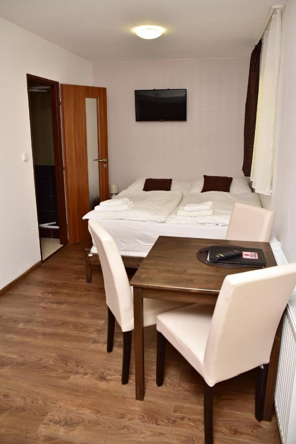 Pension U Krbu Mikulov v Krusnych Horach Exterior photo